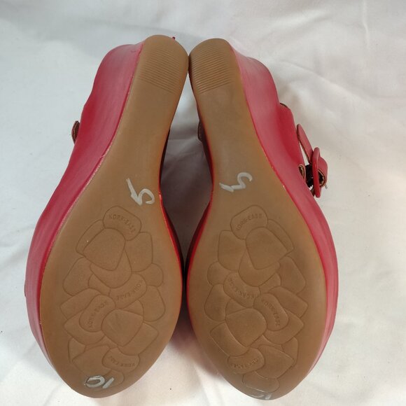 Kork-Ease Susie Wedge Platform Sandals in Red - Picture 11 of 12